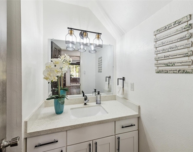 64 N Timber Top Drive - Photo Thumbnail 30