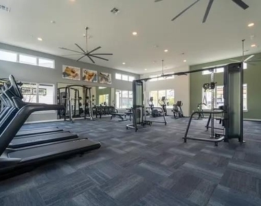 33200 Forest W Street - Photo Thumbnail 17