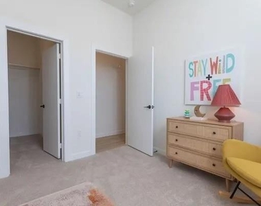 33200 Forest W Street - Photo Thumbnail 13