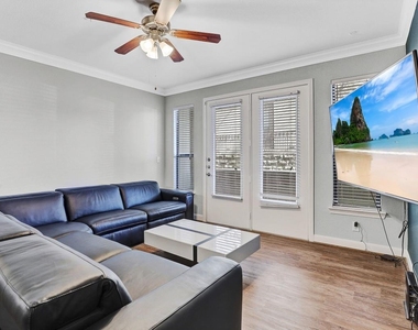 2299 Lone Star Drive - Photo Thumbnail 3