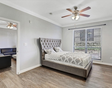 2299 Lone Star Drive - Photo Thumbnail 11