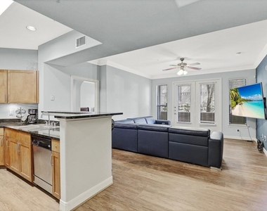 2299 Lone Star Drive - Photo Thumbnail 7