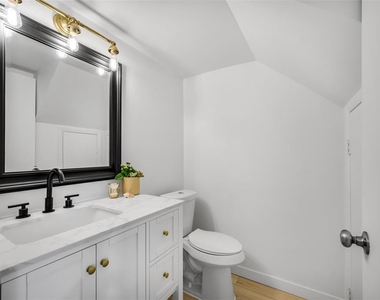 2900 Lichen Lane - Photo Thumbnail 11
