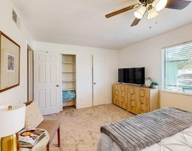 2900 Lichen Lane - Photo Thumbnail 16
