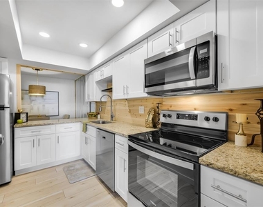 2900 Lichen Lane - Photo Thumbnail 8