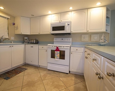 1571 S Atlantic Avenue - Photo Thumbnail 8
