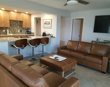 1571 S Atlantic Avenue - Photo Thumbnail 2