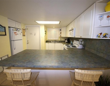 1571 S Atlantic Avenue - Photo Thumbnail 6