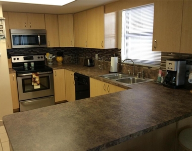 1571 S Atlantic Avenue - Photo Thumbnail 6