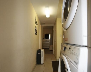 1571 S Atlantic Avenue - Photo Thumbnail 5