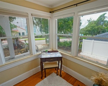 229 E 6th Avenue - Photo Thumbnail 5