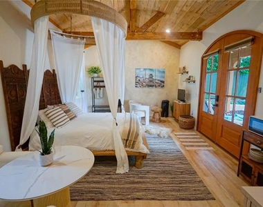 229 E 6th Avenue - Photo Thumbnail 59