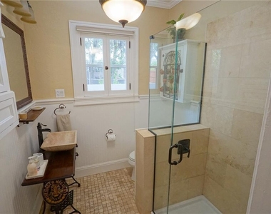229 E 6th Avenue - Photo Thumbnail 18