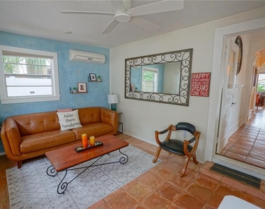 229 E 6th Avenue - Photo Thumbnail 16
