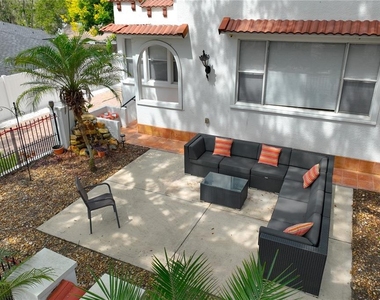 229 E 6th Avenue - Photo Thumbnail 2