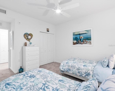 14214 Heritage Landing Boulevard - Photo Thumbnail 31
