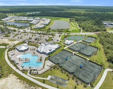 14214 Heritage Landing Boulevard - Photo Thumbnail 44