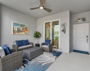 14214 Heritage Landing Boulevard - Photo Thumbnail 8