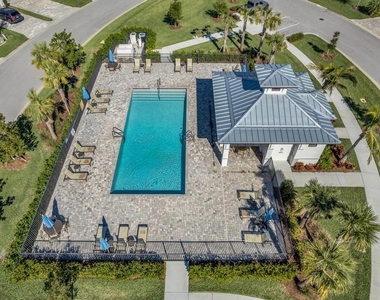 14214 Heritage Landing Boulevard - Photo Thumbnail 71