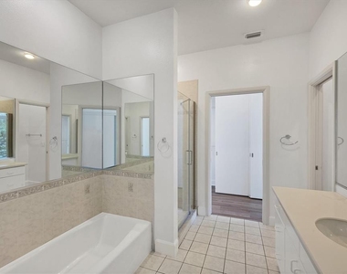 5801 Gulf Of Mexico Drive - Photo Thumbnail 15