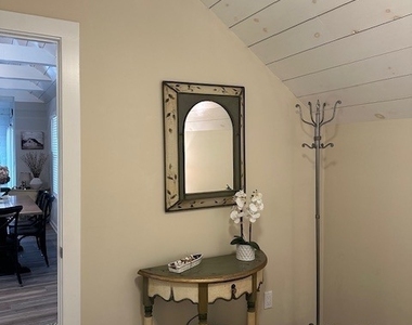880 Wakefield Boulevard - Photo Thumbnail 10