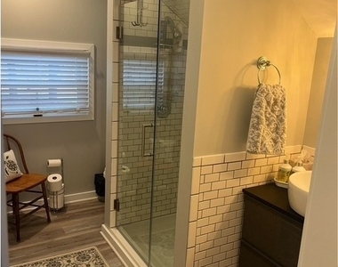 880 Wakefield Boulevard - Photo Thumbnail 28