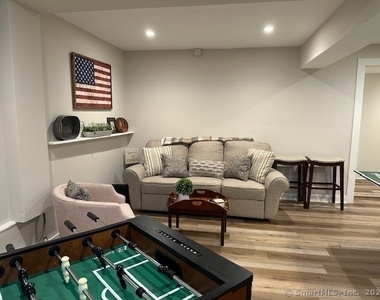 880 Wakefield Boulevard - Photo Thumbnail 19