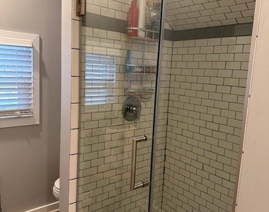 880 Wakefield Boulevard - Photo Thumbnail 11