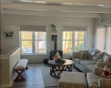 880 Wakefield Boulevard - Photo Thumbnail 26