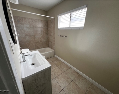 6941 Appleton Drive - Photo Thumbnail 16