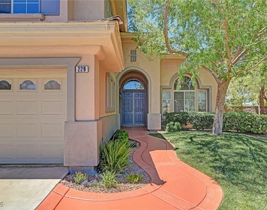 229 N Buteo Woods Lane - Photo Thumbnail 9