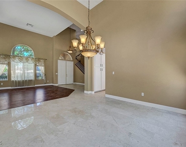 229 N Buteo Woods Lane - Photo Thumbnail 18
