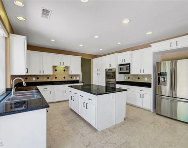 229 N Buteo Woods Lane - Photo Thumbnail 28