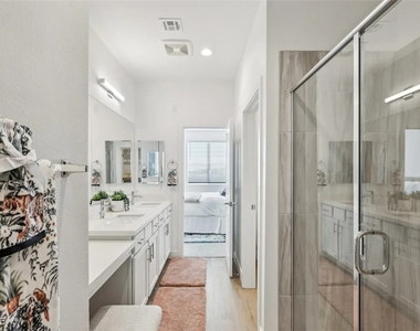 10520 Prospering Valley Way - Photo Thumbnail 8