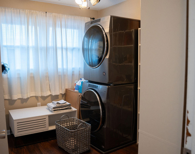 73 Maple Avenue - Photo Thumbnail 12