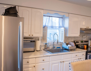 73 Maple Avenue - Photo Thumbnail 26
