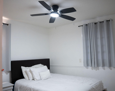 73 Maple Avenue - Photo Thumbnail 15