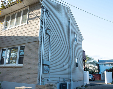 73 Maple Avenue - Photo Thumbnail 2