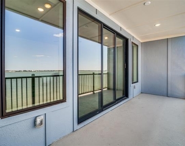 722 Resort Drive - Photo Thumbnail 20