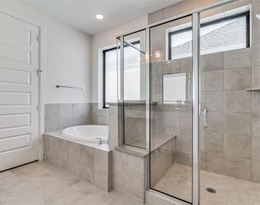722 Resort Drive - Photo Thumbnail 11