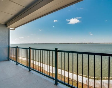 722 Resort Drive - Photo Thumbnail 22
