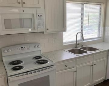 4742 Cliffwood Drive - Photo Thumbnail 3