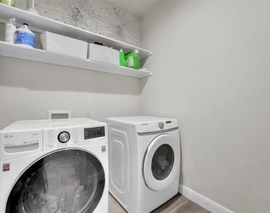 1120 Gillespie Drive - Photo Thumbnail 22