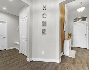 1120 Gillespie Drive - Photo Thumbnail 2