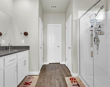 1120 Gillespie Drive - Photo Thumbnail 16