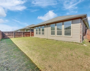 1120 Gillespie Drive - Photo Thumbnail 23