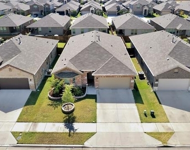 1120 Gillespie Drive - Photo Thumbnail 24