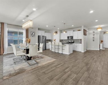 1120 Gillespie Drive - Photo Thumbnail 3