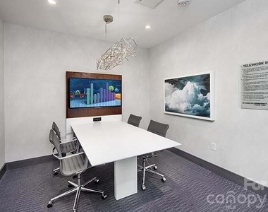 225 S Poplar Street - Photo Thumbnail 4