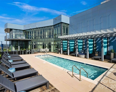 225 S Poplar Street - Photo Thumbnail 14